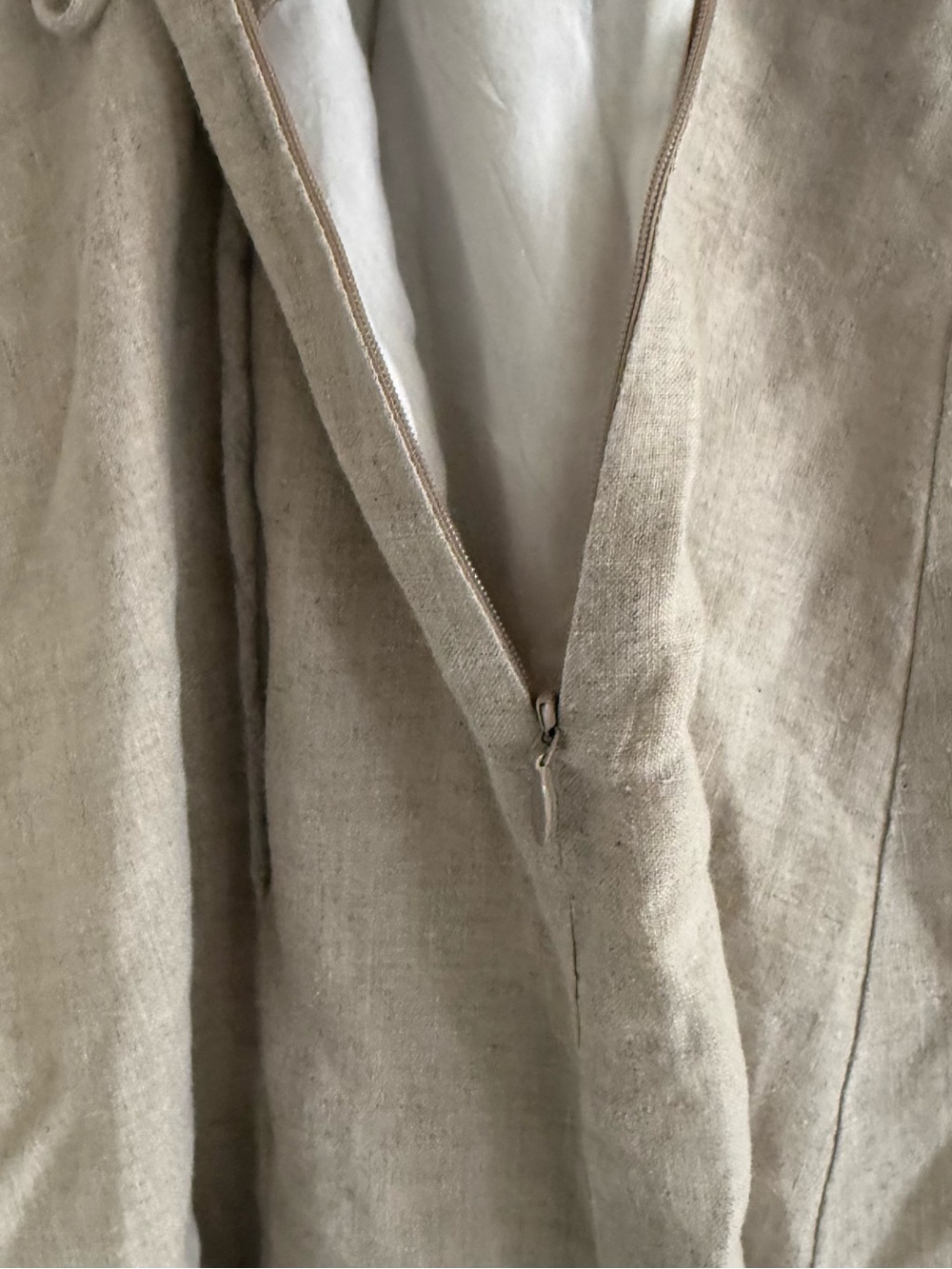 Open Back Linen Mini Dress - Picture 5 of 8